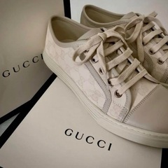 【ネット決済・配送可】新品未使用GUCCIスニーカー 白24.5