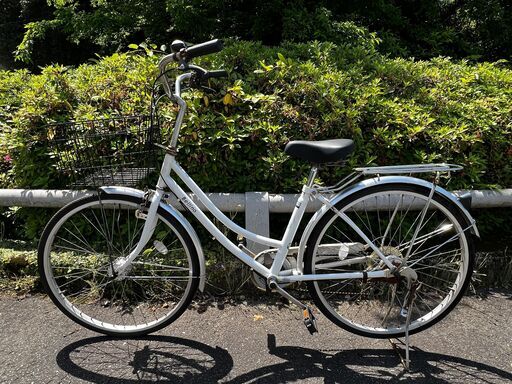 リサイクルショップどりーむ鹿大前店　No1392 自転車　ママチャリ　シティサイクル　26インチ　白　ギア切替付き♪　ライト無し(´;ω;｀)