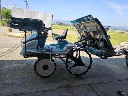クボタ６条田植機　EP-67　枕地ローター、こまきちゃん除草剤ふり付き