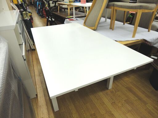 IKEA BJURSTA 伸長式ダイニングテーブル 格安で！