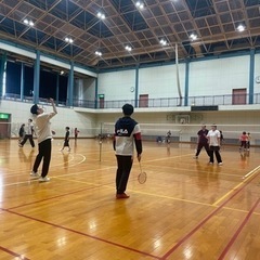 バドミントンやるよ🏸