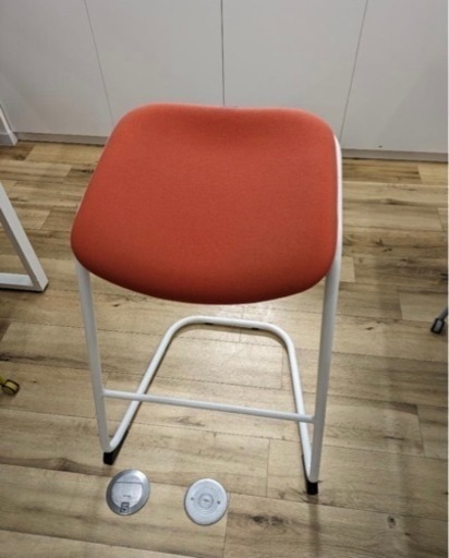 家具 椅子 チェア　ITOKI 定価約4万円　オフィス　スクール　カウンター　ダイニング用に
