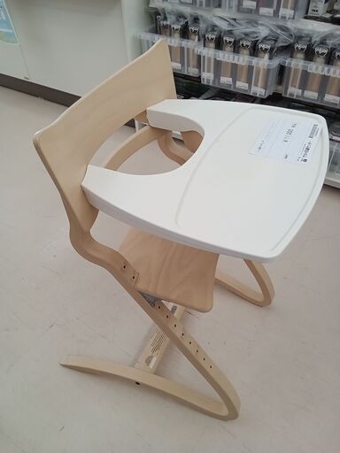 ★ジモティ割あり★ Leander ベビーチェア/ハイチェア ベージュ W43.5×D46×H84 クリーニング済み TC2603
