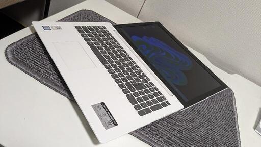 商談中☆富士通◇Intel i7 SSD Blu-ray ◇白基調