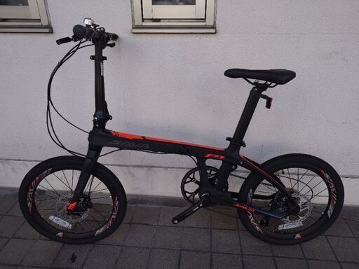 ★★★新品カーボン素材軽量【ＳＡＶＡ 外装９段変速 折り畳み自転車・ディスクブレーキ】★★★