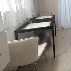 【IKEA】サンドスベリ　ダイニングテーブル