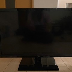 Panasonic 24型テレビ　2013年製