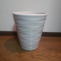 波模様の陶器鉢（在庫3点）
