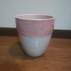 ピンク&白の陶器鉢（小サイズ）