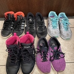 ニューバランス　NIKE adidas 靴　スニーカー