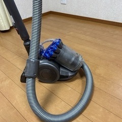 商談中ダイソンDC26掃除機