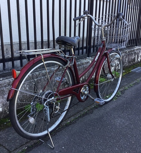 ＜整備済・美品車＞シティサイクル・26インチ自転車・外装6段変速・LEDオートライト・鍵付き