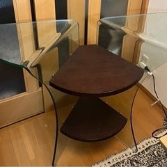 ガラステーブル　飾り台　家具 テーブル コーナー