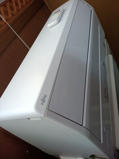 エアコン工事は安心の電気工事士にお任せ！少し大きめ8畳用！人気の 