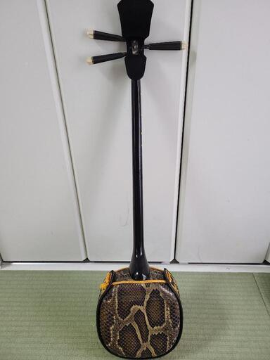 【高級品•職人手造り】沖縄三線 本蛇皮 本張り 本皮 弦楽器 和楽器 琉球 高級品•職人手造り】沖縄三線 本蛇皮 本張り 本皮 弦楽器 和
