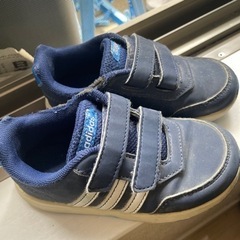 子供スニーカー　16㎝　adidas