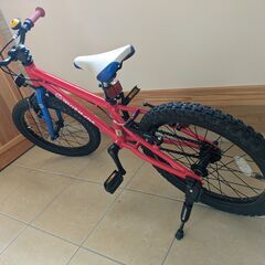 ヨツバサイクル18インチ　ブルーレッド　室内保管　