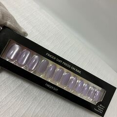 【新品コスメ品】ネイルチップ　薄い紫