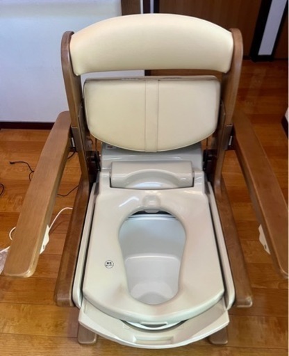 ウォシュレット付きポータブルトイレ 最高級の介護用トイレ☆安 ウォシュレット付きポータブルトイレ 最高級の介護用トイレ☆安