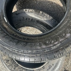 ①車のパーツ タイヤ、ホイール