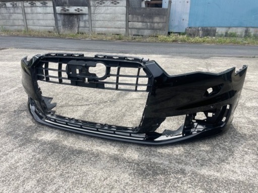 アウディA6純正フロントバンパー\n