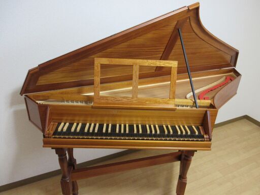 【引取り希望】チェンバロ（English Bentside spinet)