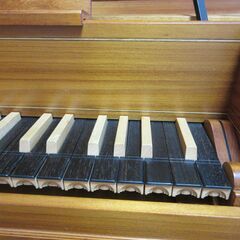 【引取り希望】チェンバロ（English Bentside spinet)