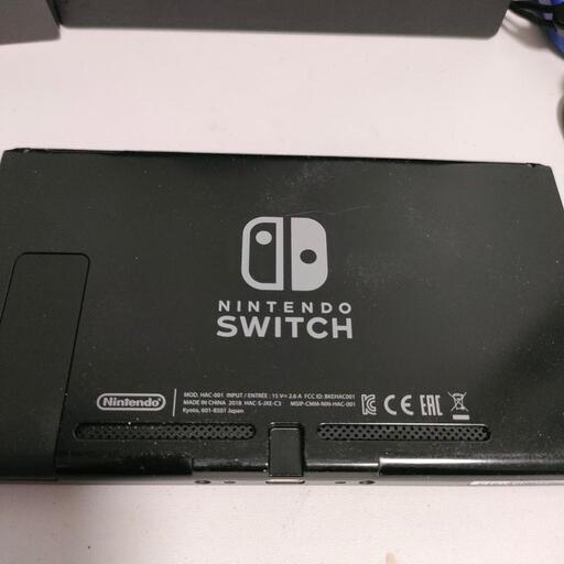 任天堂 Switch　本体　付属品  ジョイコン2セット