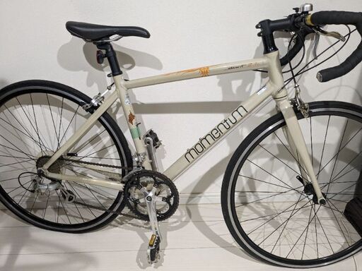 momentumロードバイク取引中