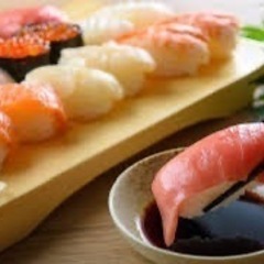 お寿司大好きな方🍣