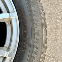 スタッドレスタイヤ雪道冬用 ダンロップ エルグランド 215/65R16 980車 