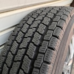 165R13 6PR ヨコハマタイヤ　スタッドレス　アイスガード　プロボックス　サクシードに！