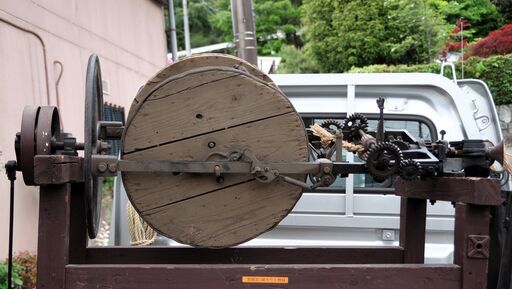 縄綯機（なわないき）