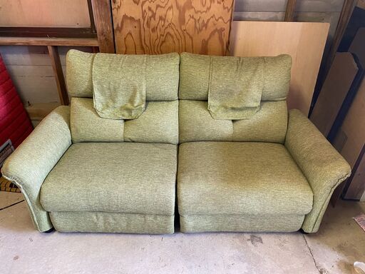 （決まりました】【糸島市内 送料無料】 ニトリ　２人　用電動リクライニングソファ　48137-1-020