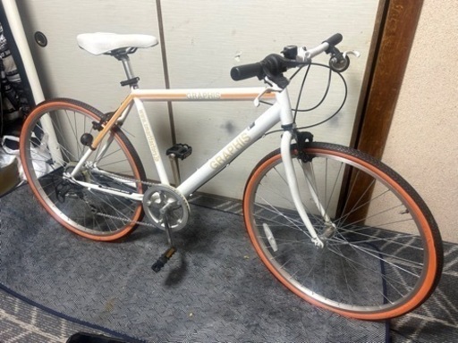 クロスバイクGRAPHIS26インチ、SHIMANO6段変速、タイヤ新品