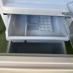 【リサイクルショップ　ピカソ　小松原】2022年製 AQUA アクア 2ドア  右開きタイプ  201L 冷蔵庫 ホワイト★5425★