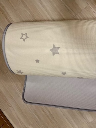 【未使用】防音ふんわりプレイマット　200×150cm 厚さ2cm