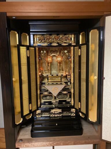 仏壇　お仏壇　浄土真宗　天井照明もどうぞ