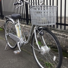 ★エネループバイク・26インチ電動ハイブリッド自転車・CY-SPF226A・内装3段変速 シルバー LEDライト 