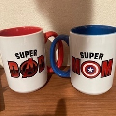 USJお土産 マーベルMARVELのペアマグカップ