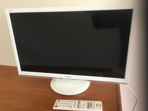 テレビ　ホワイト　ほぼ未使用