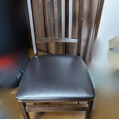 木製の椅子　使用に問題なし　リビングチェア