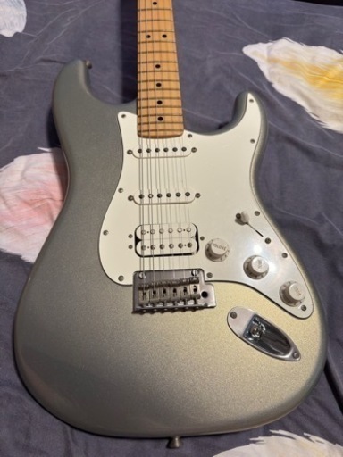 弦楽器、ギター FENDER STRATOCASTER HSS