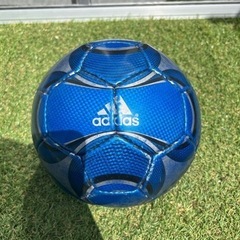 adidas サッカーボール