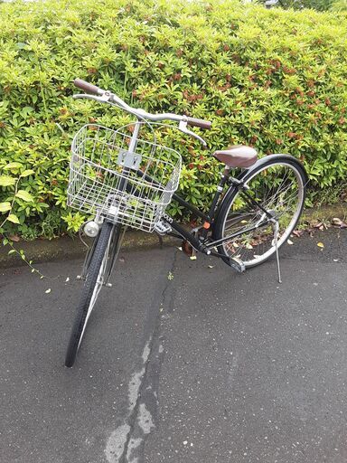 リサイクルショップどりーむ天保山店　No19204　自転車　黒銀　ライト付き　カギ付き　カゴ付き　２７インチ