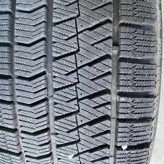 ブリザック VRX2 2022年製 215/50R17 TEAD12アルミホイール付き