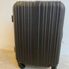 スーツケース、機内持ち込み可能