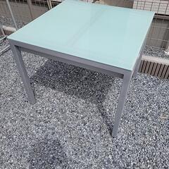 家具 ガラステーブル　処分