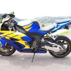 【ネット決済・配送可】FireBladeCBR1000RR、SC...