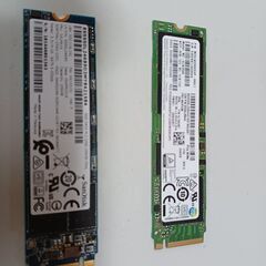 M.２ SSD２５６GB ２個